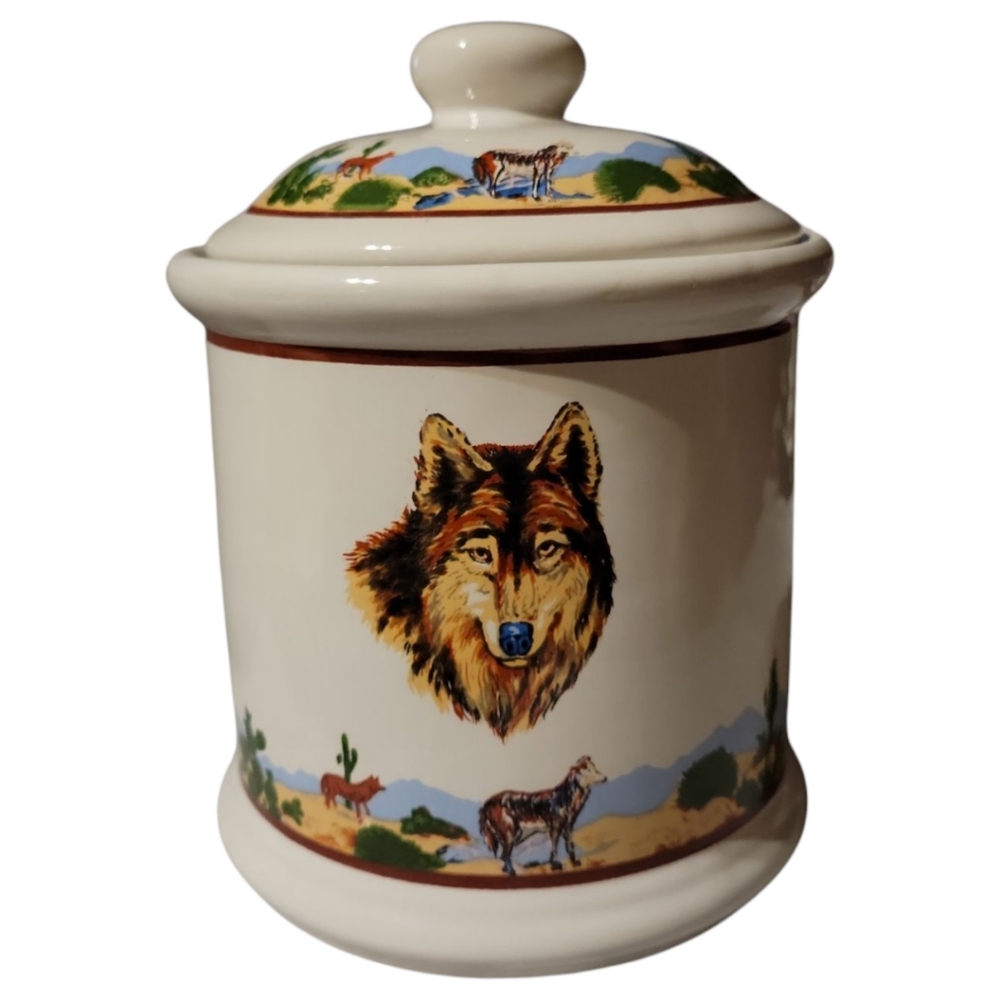 Vtg White Background Tienshan 5 1/2" Canister/Lid Wolf Cacti Desert Earthenware